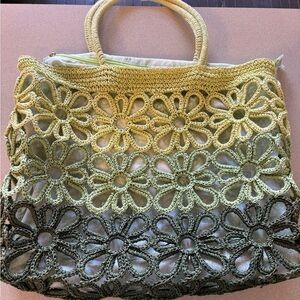 Sun and Sand Ombre Green Rattan Crochet Daisy Beachy Tote